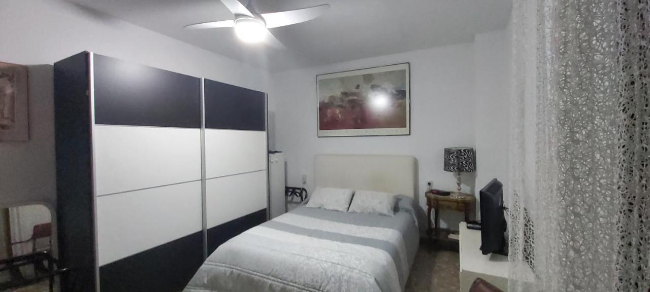 Lola.- Habitacion De Matrimonio, Con Bano Privado غرناطة المظهر الخارجي الصورة